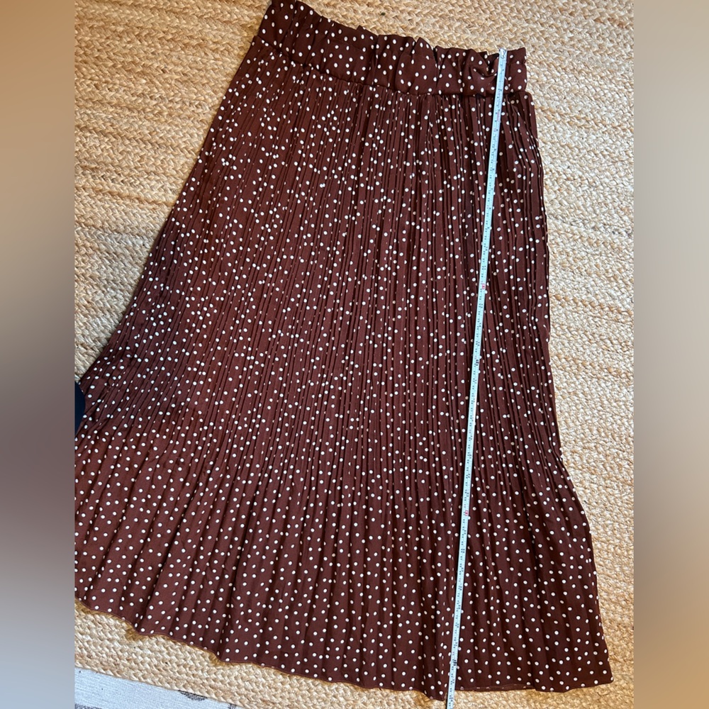 Brown Polka Dot Pleated Skirt - Picture 5 of 10
